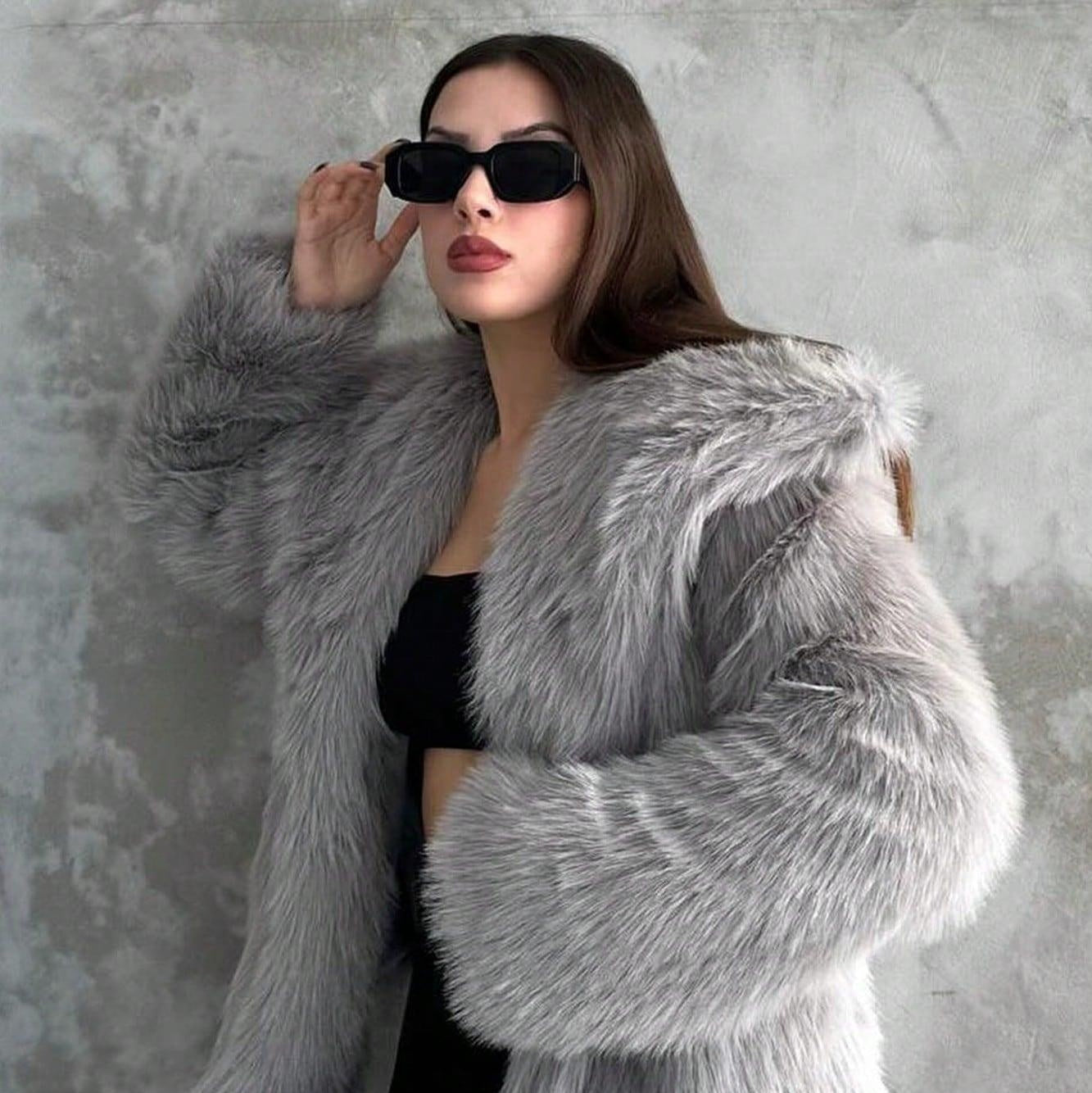 Women’s Chic Plush Faux Fur Coat