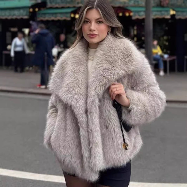 Women’s Chic Plush Faux Fur Coat